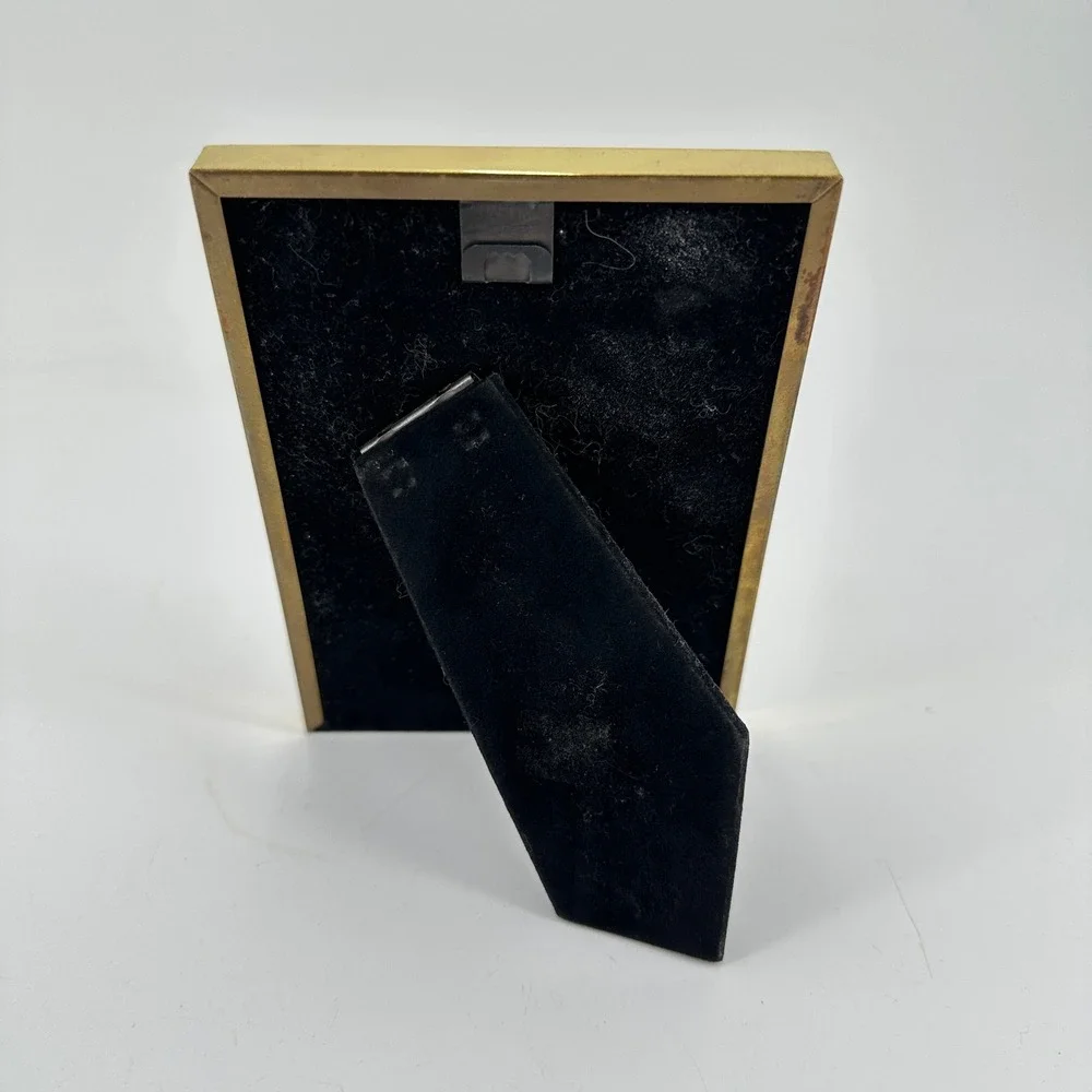 Vintage Gold Tone Metal 4x6 Picture Frame Polished Wide Border Easel Back